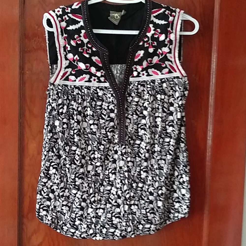 Anthro One September Top